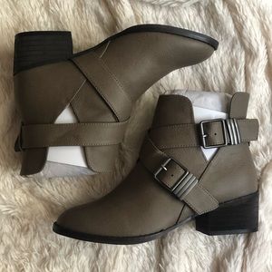 Breckelle’s Booties